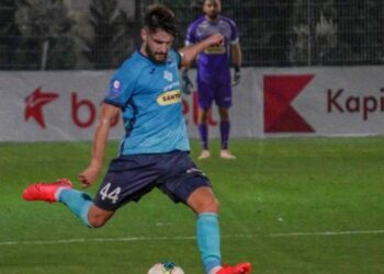 Χαντάκιας και άλλοι οκτώ Έλληνες ποδοσφαιριστές που… είναι ελεύθεροι να επιστρέψουν