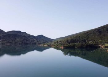 Λίμνη Καστρακίου: Από το φράγμα Κρεμαστών στον ρου του Αχελώου – 1ο μέρος (video)