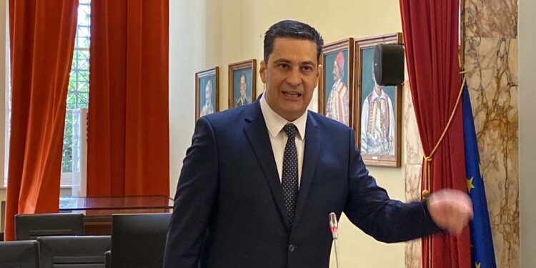 Παπαναστασίου: «Στις Εθνικές Εορτές να έχουμε δίπλα μας τον Μητροπολίτη Αγρινίου και Αμφιλοχίας»