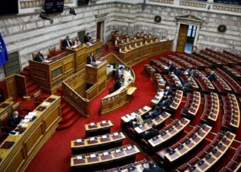 Δημόσιο: Ψηφίσθηκε το ν/σ για την αξιολόγηση -Τι αλλάζει