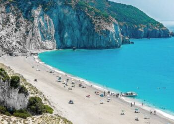 Λευκάδα: Συνεχίζονται οι έρευνες για τον αγνοούμενο στην παραλία Μύλος