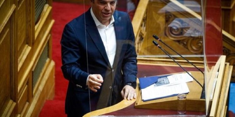 Τσίπρας: “Κύριε Μητσοτάκη πιαστήκατε με τον κοριό στο αυτί”