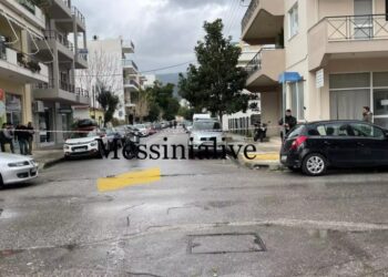 Καλαμάτα: Πυροβόλησαν και εγκατέλειψαν οδηγό μηχανής – Προσοχή σκληρές εικόνες (video)