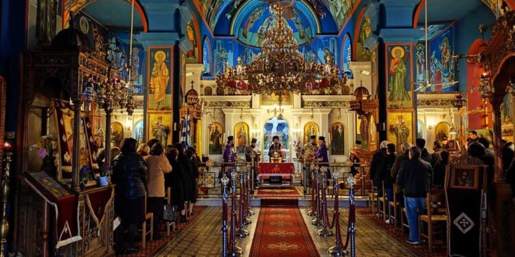 Ιερό Ευχέλαιο στη Μεγάλη Χώρα Αγρινίου (φωτο)