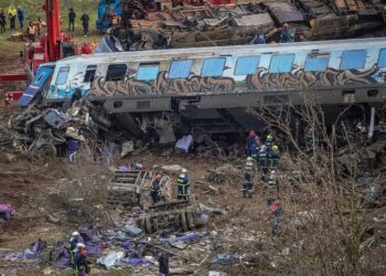 Σύγκρουση τρένων στα Τέμπη: 36 νεκροί στην τραγωδία στη Λάρισα – 66 οι τραυματίες (videos)