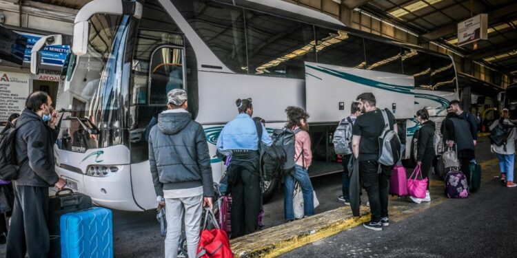 Νέοι κανόνες στις αστικές και υπεραστικές συγκοινωνίες
