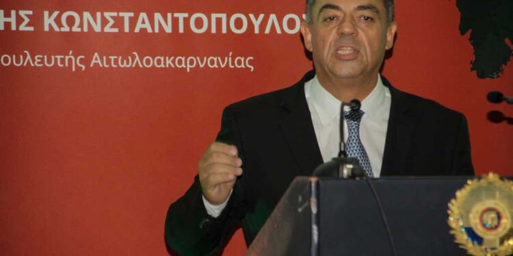 Ηχηρό «παρών» των ετεροδημοτών στη συγκέντρωση του Δημήτρη Κωνσταντόπουλου στην Αθήνα