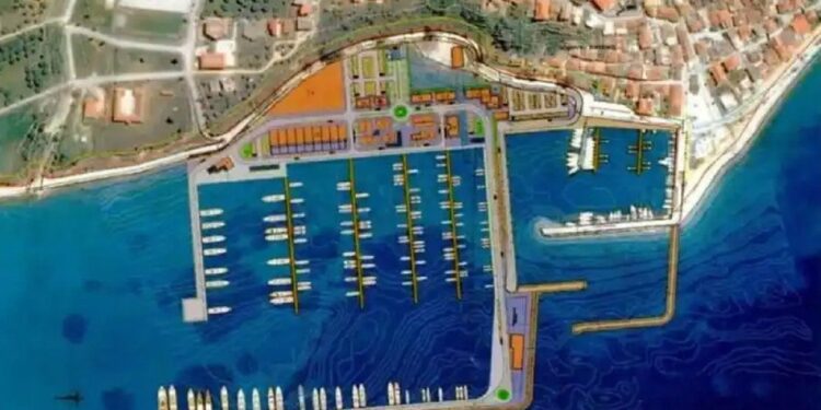 Υπογράφηκε η σύμβαση για την παραχώρηση της Μαρίνας Παλαίρου