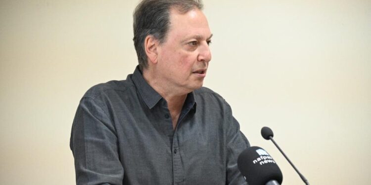 Αγρίνιο: Στο Παπαστράτειο Μέγαρο η αποψινή ομιλία του Σπήλιου Λιβανού