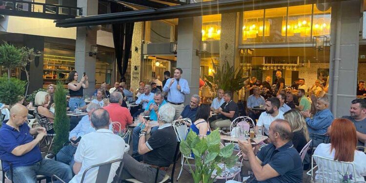 Συνάντηση με πολίτες στο Αγρίνιο πραγματοποίησε ο Θανάσης Παπαθανάσης