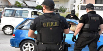 Ιωάννινα: Δεν είχε άδεια οδήγησης και μετέφερε παράτυπους μετανάστες