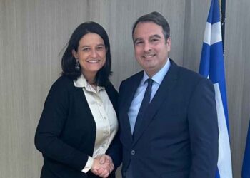 Συνάντηση του Θανάση Παπαθανάση με την Υπουργό Εργασίας Νίκη Καραμέως