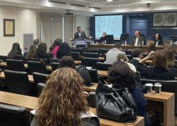 Αγρίνιο: Με επιτυχία η ενδιαφέρουσα ημερίδα του «EduMasters» για την πολύγλωσση εκπαίδευση (φωτο & video)