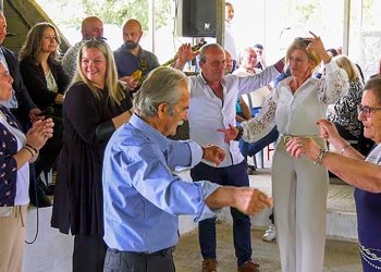 Αλευράδα Αιτωλοακαρνανίας: Εδώ χτυπάει ακόμα η καρδιά της παράδοσης – Πανηγύρι όπως παλιά! (video)
