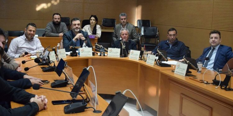 Σπύρος Σκιαδαρέσης: «Άλλαξε ο Μανωλιός κι έβαλε τα ρούχα του αλλιώς»