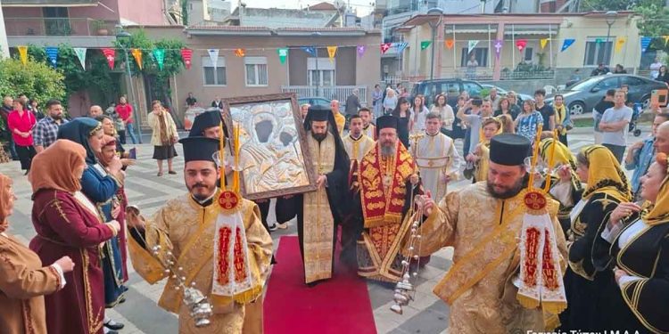Αγρίνιο: Η υποδοχή Ιεράς Εικόνας Παναγίας της Φανερωμένης (φωτο)