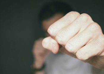Βίντεο ντοκουμέντο από τον ξυλοδαρμό του 48χρονου στα Γλυκά νερά