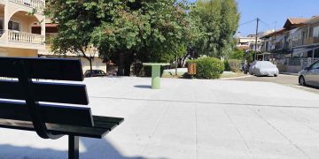 Αγρίνιο: Εργασίες αναβάθμισης της μικρής πλατείας στην Πατριάρχου Καλλινίκου (φωτο)